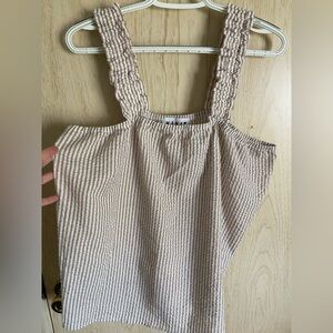 🩷 KIKIT Seersucker Tan & White Tank Top Sz Large Intentionally distressed